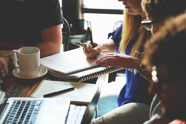 Guide Pratique pour Utiliser l'IA dans vos Projets