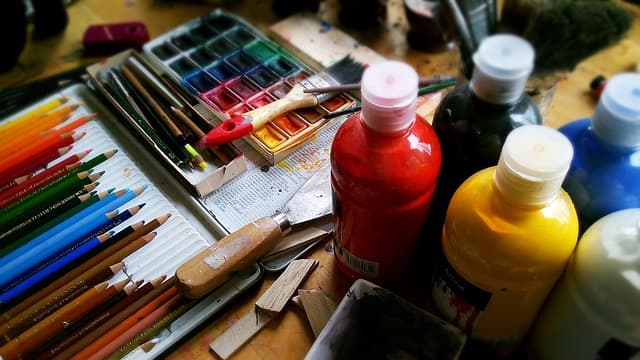 Comment Utiliser l'IA pour Améliorer la Créativité